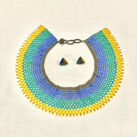 Elegant colorful choker, traditional Colombia necklace handmade - Picture 2 of 3